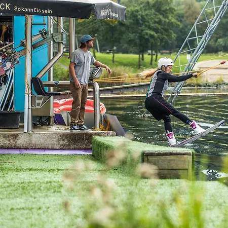 Maisonette-wohnung Mit See-& Bergblick, Sauna 아파트 *